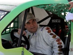 Президент Бердымухамедов стал победителем автогонок
